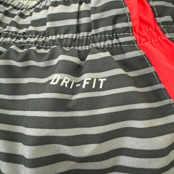 Nike Running Shorts Mens Large Grey Striped Lightweight Performance 7" Inseam - Picture 9 of 16